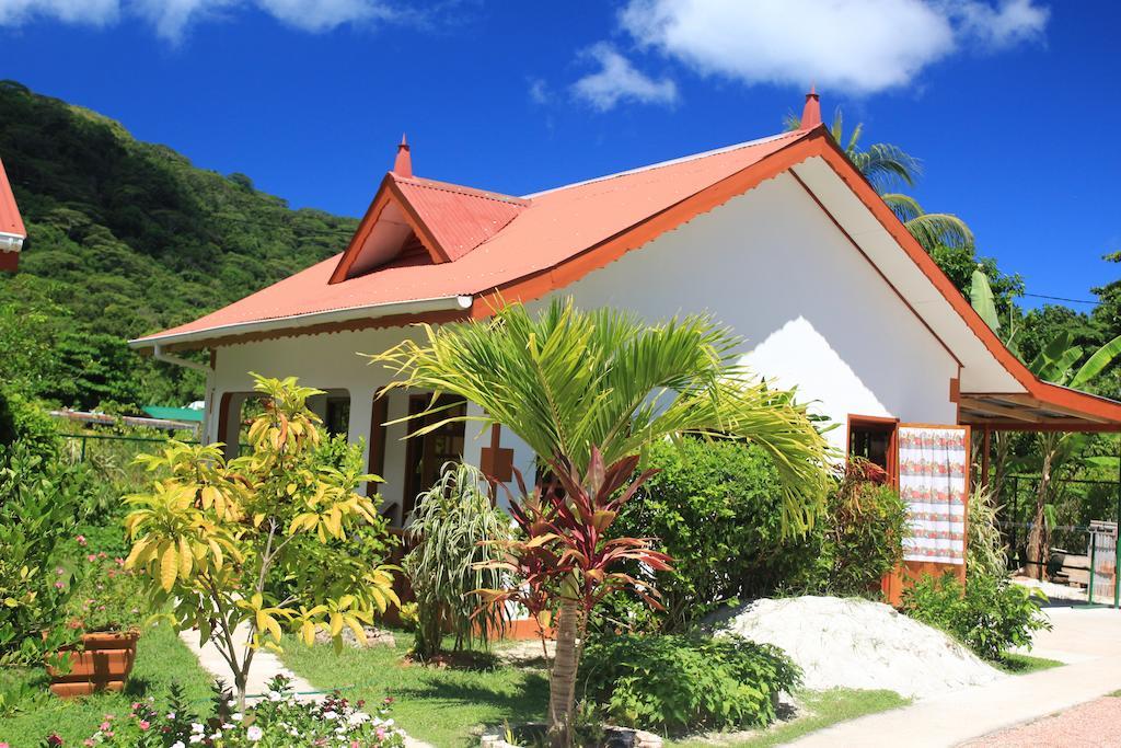 Veronic Self-Catering Guest House La Digue Exterior foto