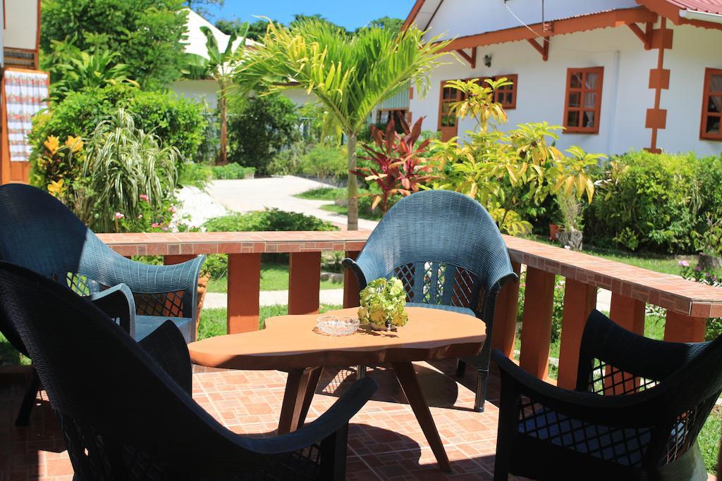 Veronic Self-Catering Guest House La Digue Exterior foto