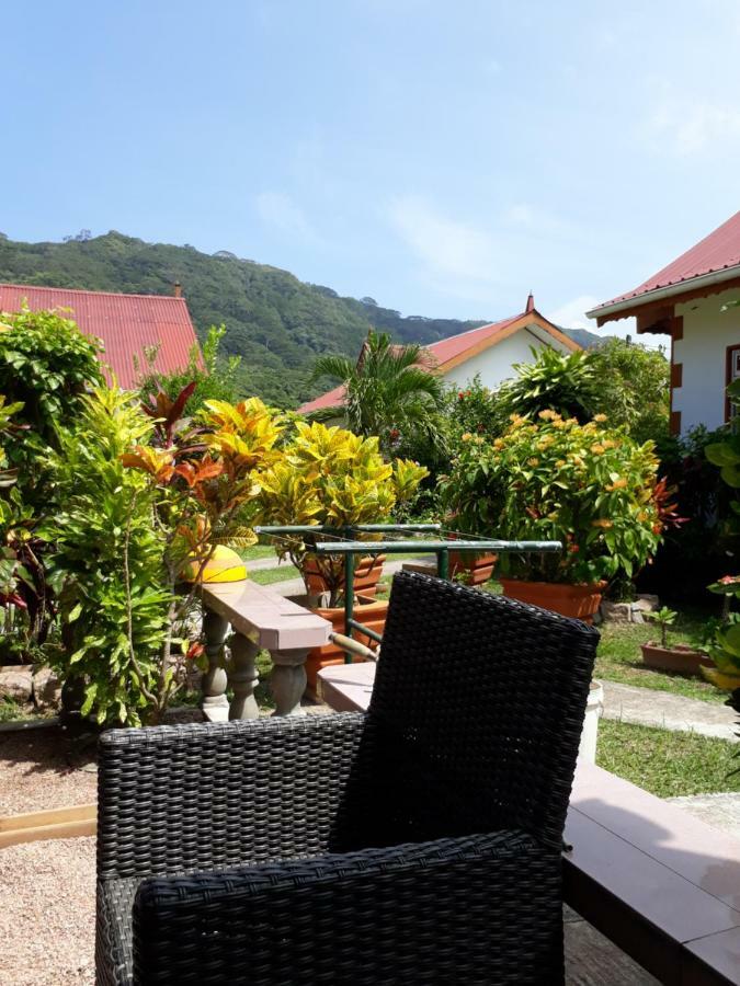 Veronic Self-Catering Guest House La Digue Exterior foto